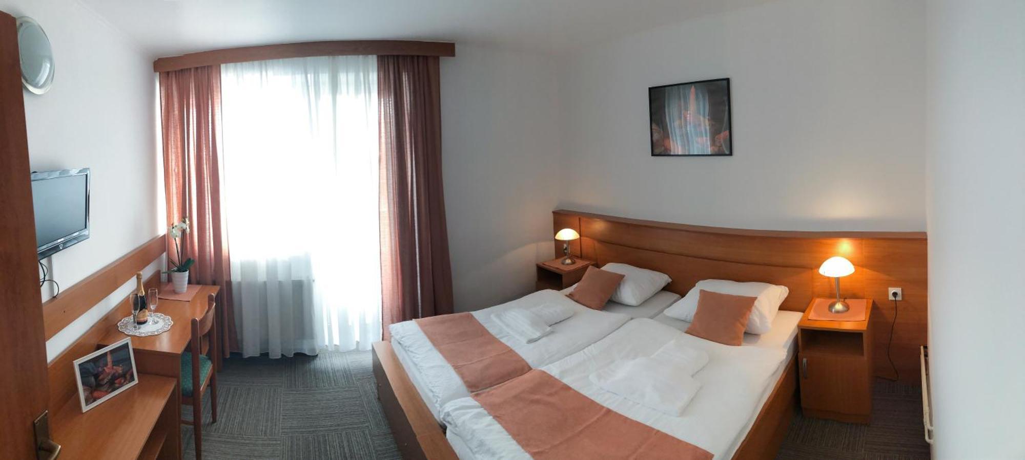Restavracija In Prenocisca Carda Hotel Martjanci Exterior photo